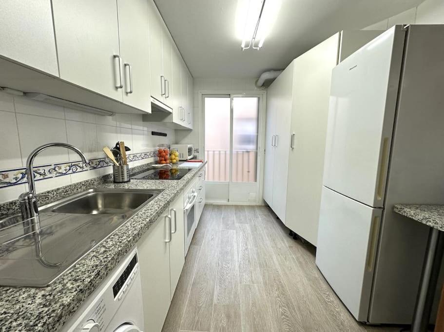 דירות Piso En Linares Zona Centro Con Parking Gratis מראה חיצוני תמונה